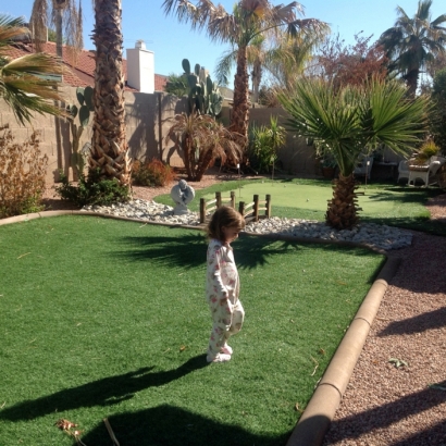 Putting Greens & Synthetic Lawn in South Valley, New Mexico