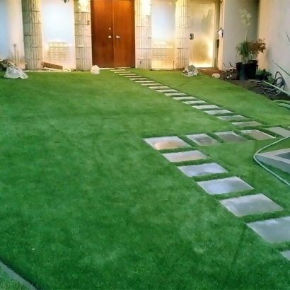 Outdoor Putting Greens & Synthetic Lawn in Cochiti, New Mexico