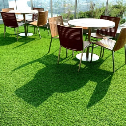 Commercial synthetic turf installations - small bistro