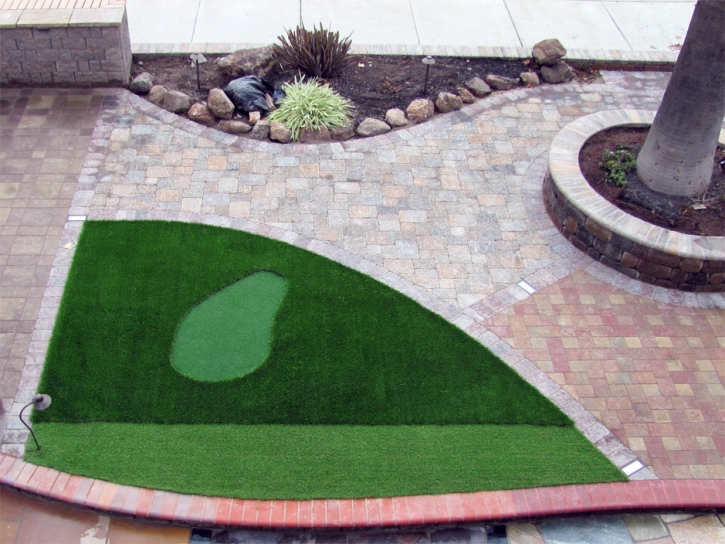 Artificial Grass Huerfano, New Mexico Putting Green Flags, Front Yard